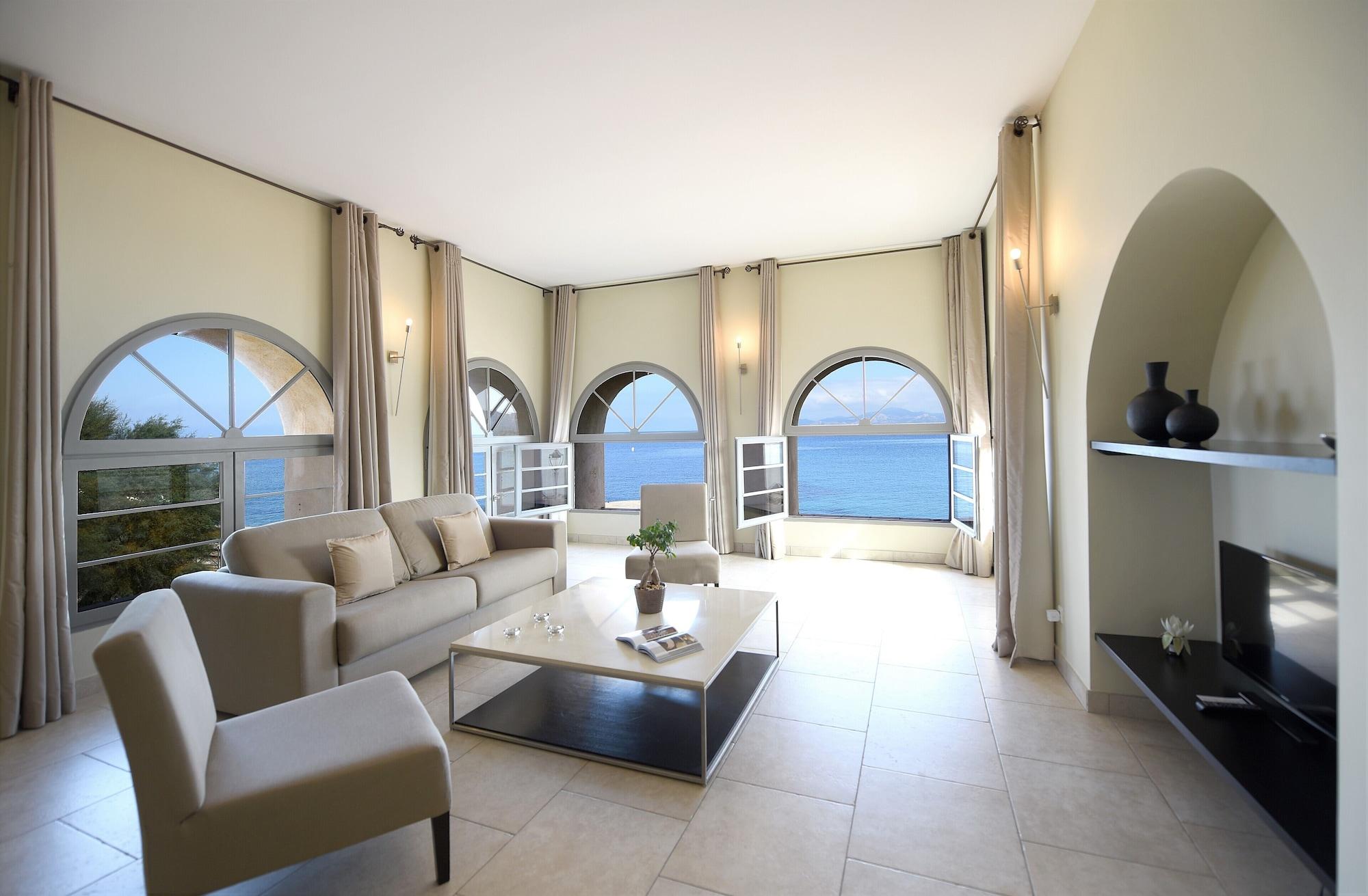 Perla Rossa Hotel LʼÎle-Rousse Eksteriør billede