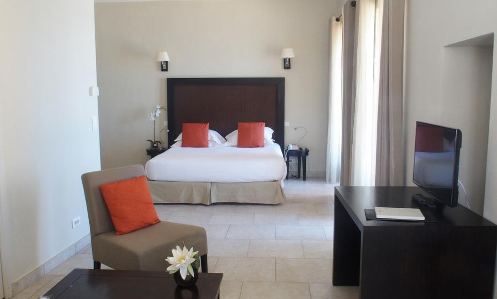Perla Rossa Hotel LʼÎle-Rousse Eksteriør billede