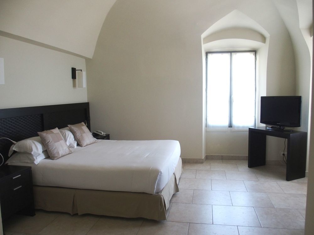 Perla Rossa Hotel LʼÎle-Rousse Eksteriør billede